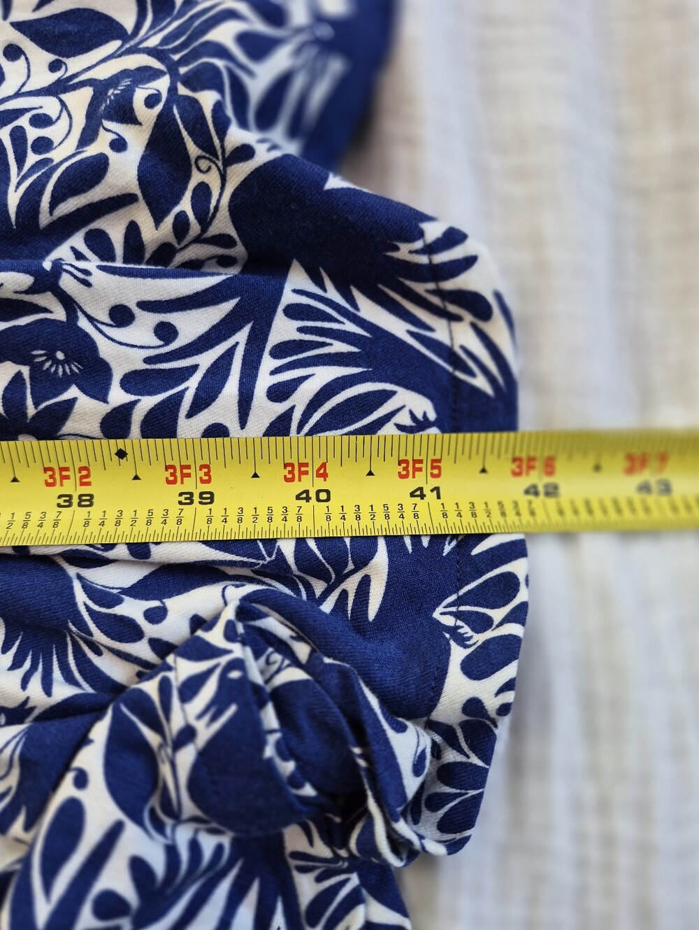 Boden Lorna Faux-Wrap Jersey Mini Dress, Size 12, Blue/White Dawn Bird Tile, EUC - Picture 9 of 12